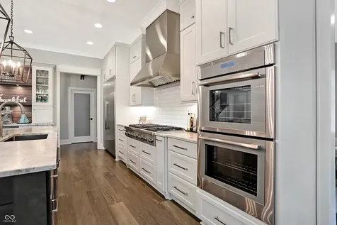 10725 Holliday Farms Boulevard Zionsville IN 46077