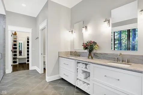 10725 Holliday Farms Boulevard Zionsville IN 46077