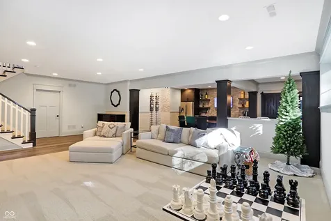 10725 Holliday Farms Boulevard Zionsville IN 46077