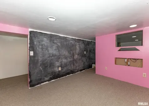 436 Hollis Street Kewanee IL 62443