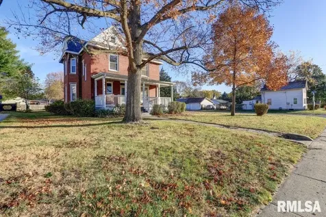 802 4TH Street W Sterling IL 61081