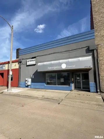 1711 5TH Avenue Moline IL 61265