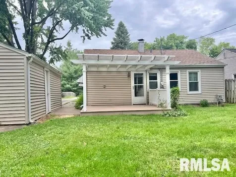 4532 23RD Avenue Rock Island IL 61201