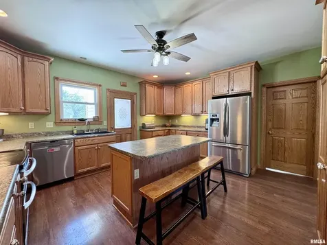 1415 4TH Street Fulton IL 61252
