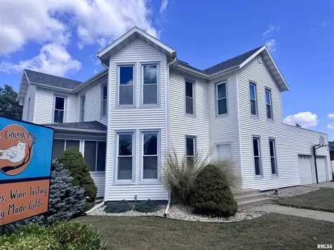 1415 4TH Street Fulton IL 61252