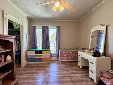 1415 4TH Street Fulton IL 61252