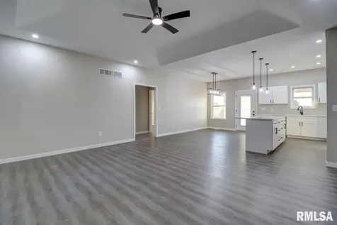 1024 11TH Avenue Fulton IL 52732