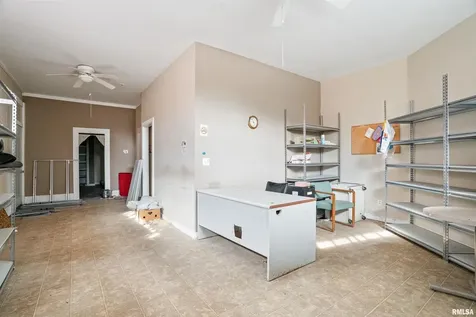 1365 1/2 13TH Avenue East Moline IL 61244