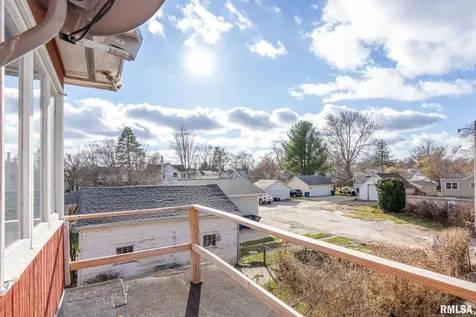 2709 16TH Street Moline IL 61265