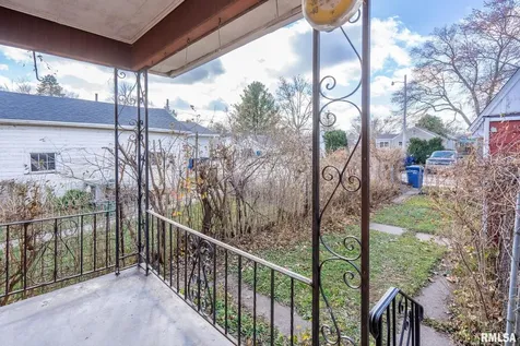 2709 16TH Street Moline IL 61265