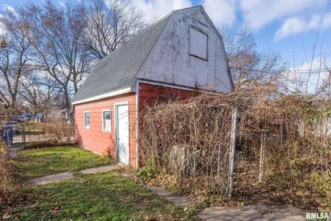 2709 16TH Street Moline IL 61265