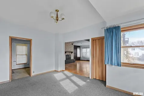 2709 16TH Street Moline IL 61265