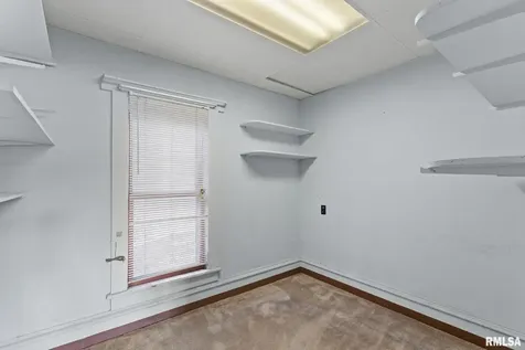 2709 16TH Street Moline IL 61265