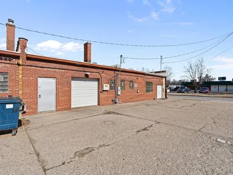 3160 Avenue Of The Cities Avenue Moline IL 61265