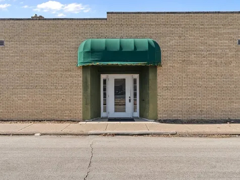 3160 Avenue Of The Cities Avenue Moline IL 61265