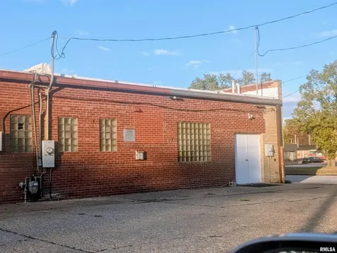 3160 Avenue Of The Cities Avenue Moline IL 61265