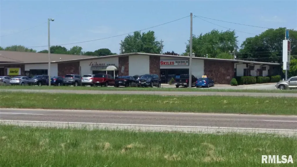 485 Avenue Of The Cities East Moline IL 61244