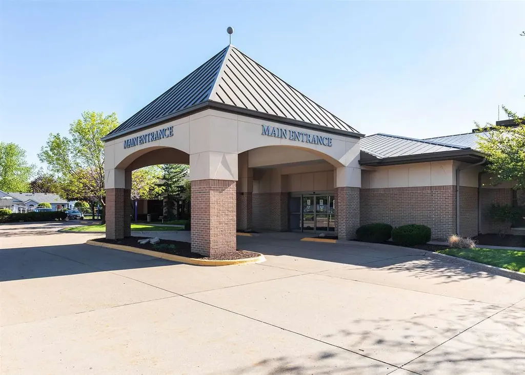 465 Avenue Of The Cities Avenue East Moline IL 61244