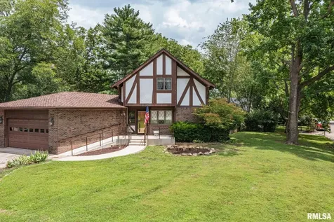 102 Lost Hollow Dr Drive Salem IL 62881