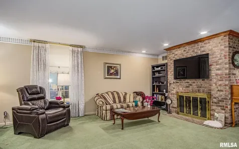 102 Lost Hollow Dr Drive Salem IL 62881