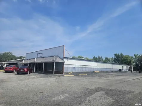 1522 North Main Street Benton IL 62812