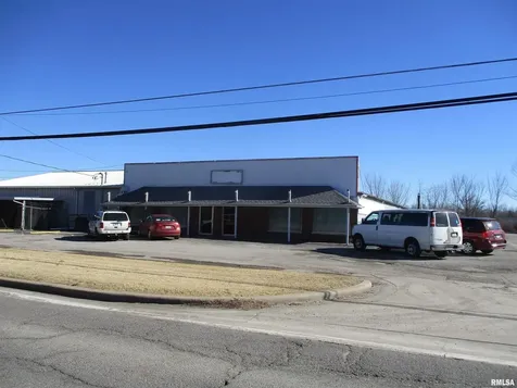 1522 North Main Street Benton IL 62812