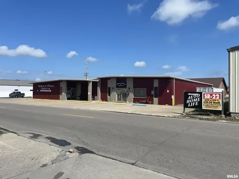 1912 West Rendleman Street Marion IL 62959