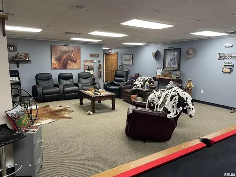 1912 West Rendleman Street Marion IL 62959
