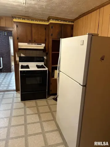 1606 & 1608 West Faust Street Marion IL 62959