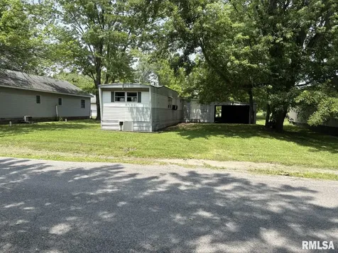 1606 & 1608 West Faust Street Marion IL 62959