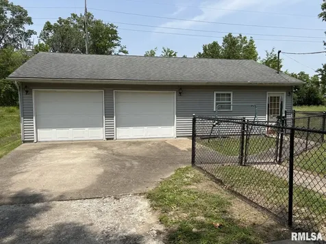 1606 & 1608 West Faust Street Marion IL 62959