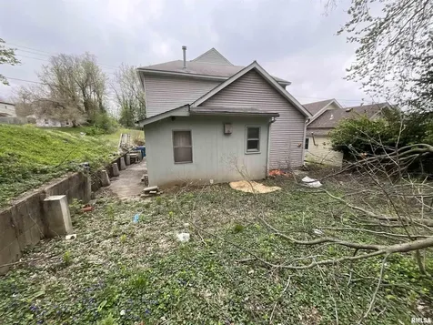 1012 West 9th Street Alton IL 62002