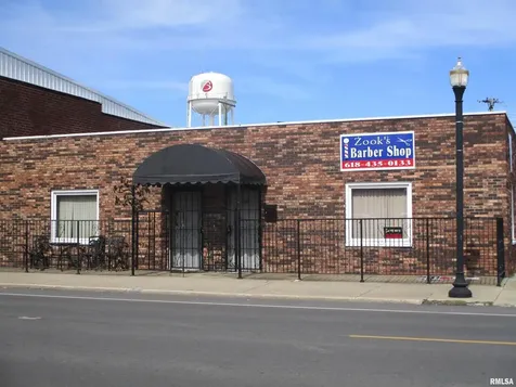 123 East Main Street Benton IL 62812