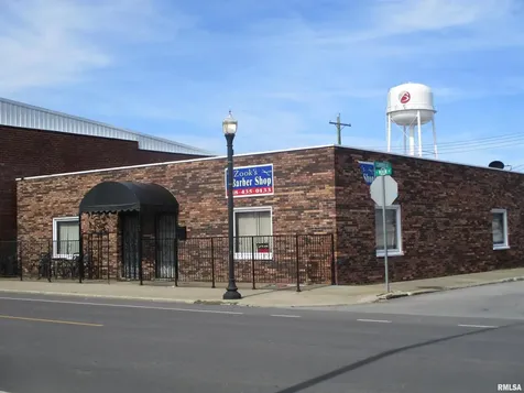 123 East Main Street Benton IL 62812