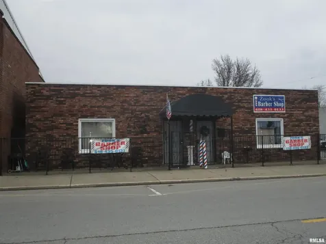123 East Main Street Benton IL 62812
