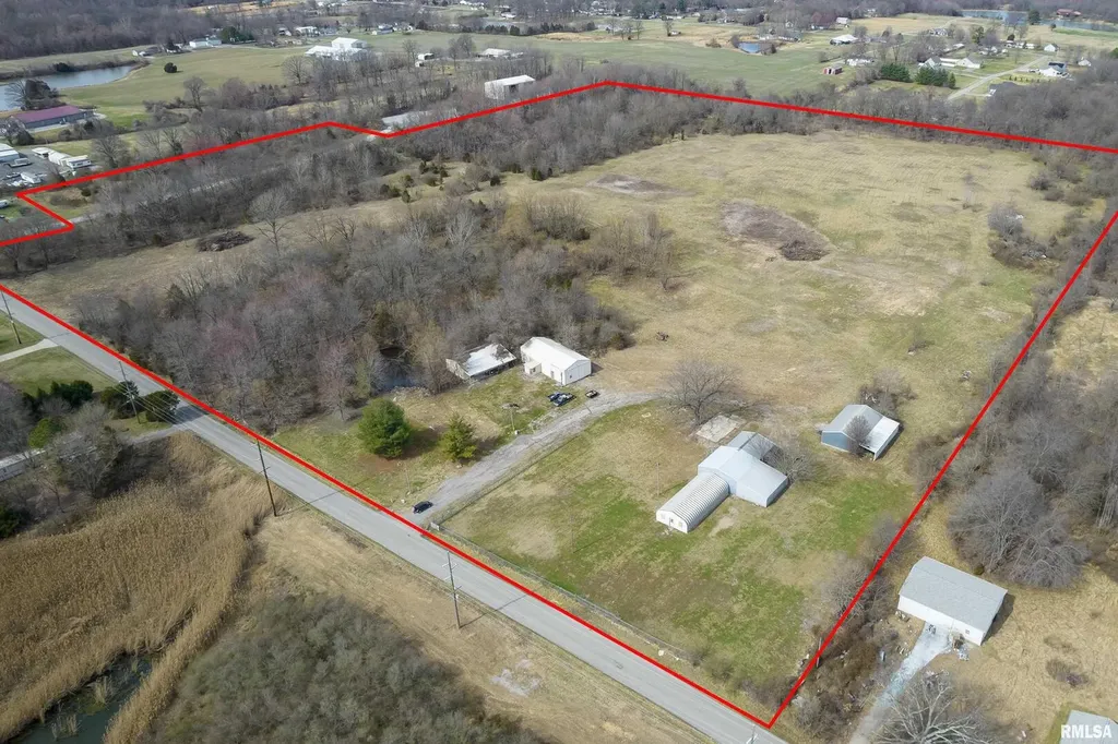 1408 Longstreet Street Marion IL 62959