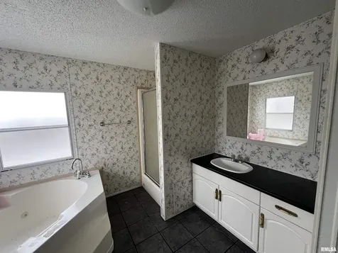 112 North Old Marion Road Goreville IL 62939