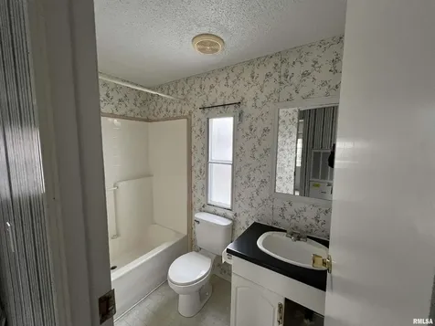 112 North Old Marion Road Goreville IL 62939