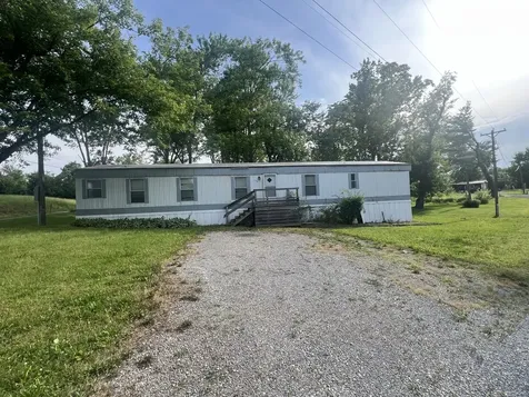 112 North Old Marion Road Goreville IL 62939