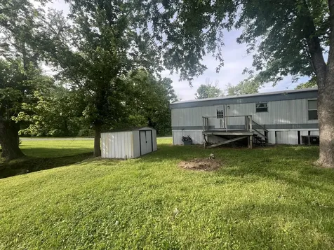 112 North Old Marion Road Goreville IL 62939
