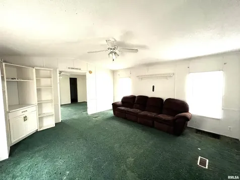 112 North Old Marion Road Goreville IL 62939