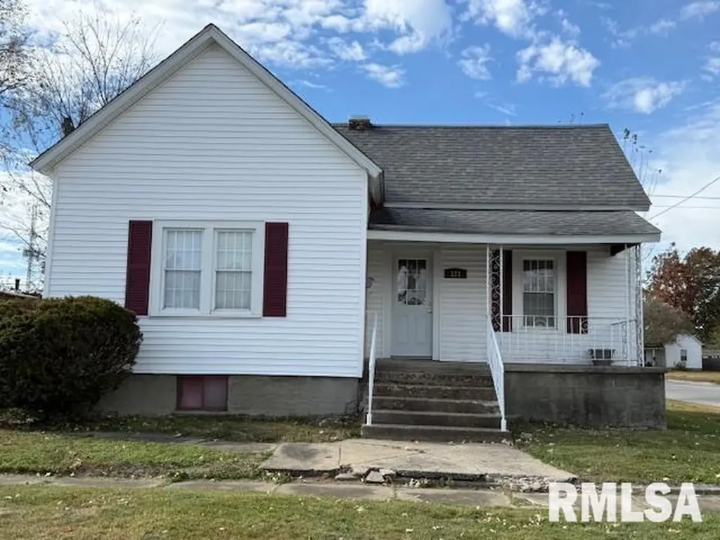 121 North 9th Street Herrin IL 62948