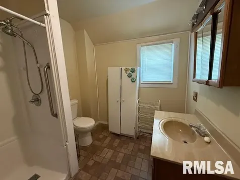 121 North 9th Street Herrin IL 62948