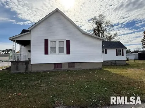 121 North 9th Street Herrin IL 62948