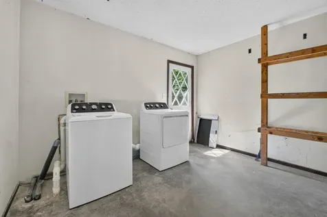 12 Edgewood Lane Belleville IL 62223