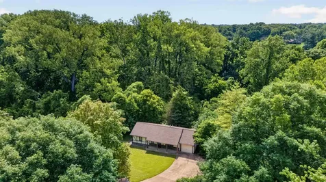 12 Edgewood Lane Belleville IL 62223