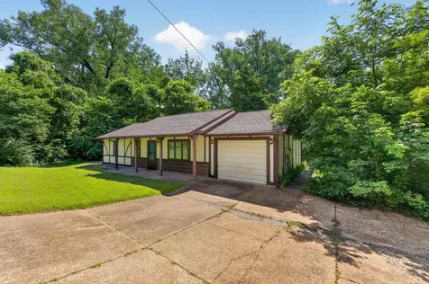 12 Edgewood Lane Belleville IL 62223