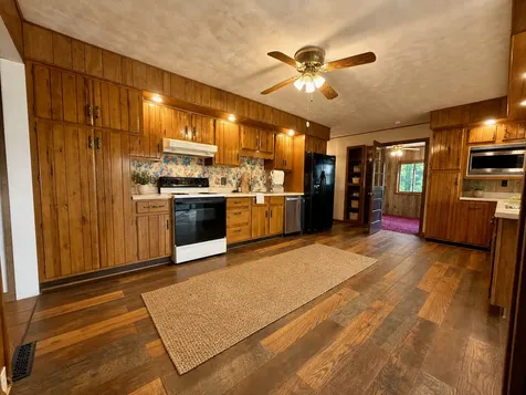 15981 Hillcrest Drive Effingham IL 62401
