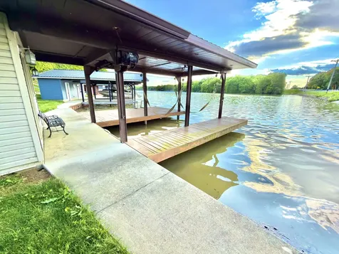 15981 Hillcrest Drive Effingham IL 62401