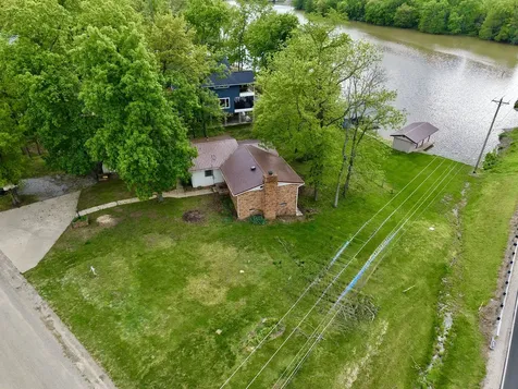 15981 Hillcrest Drive Effingham IL 62401